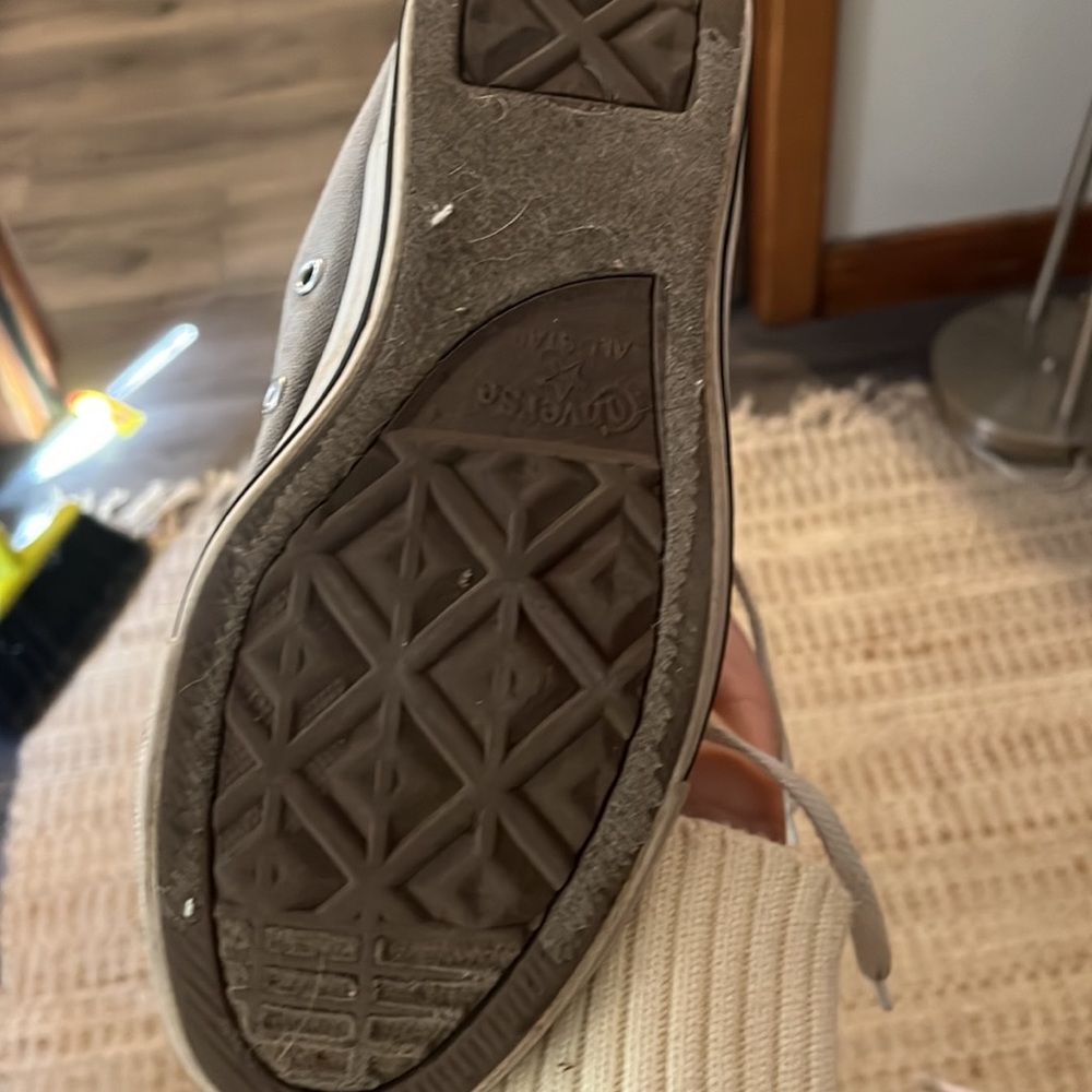 Converse!! - Picture 4 of 5